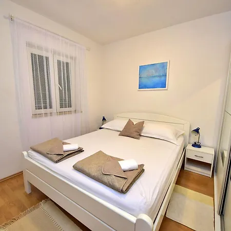 Apartamento Ana - Brc101 By Interhome Supetar